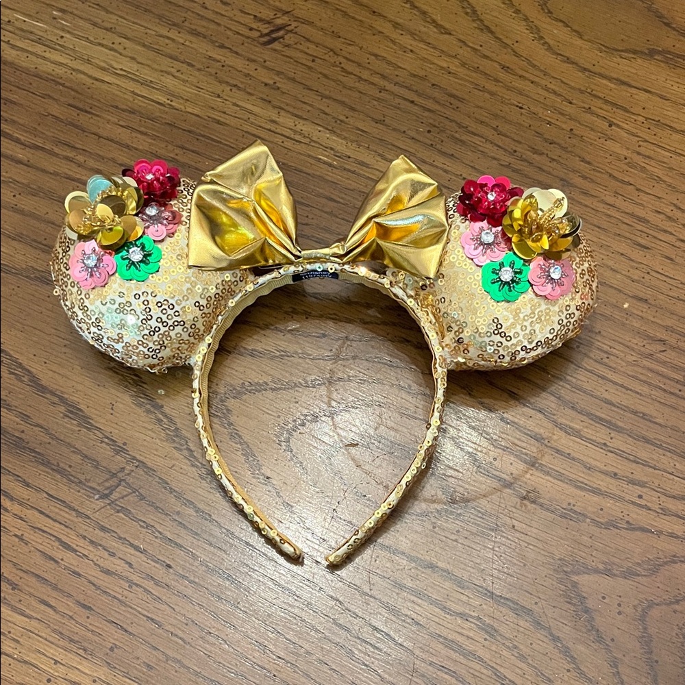 Disney Minnie Mouse Ears headband with sequins and embellishments